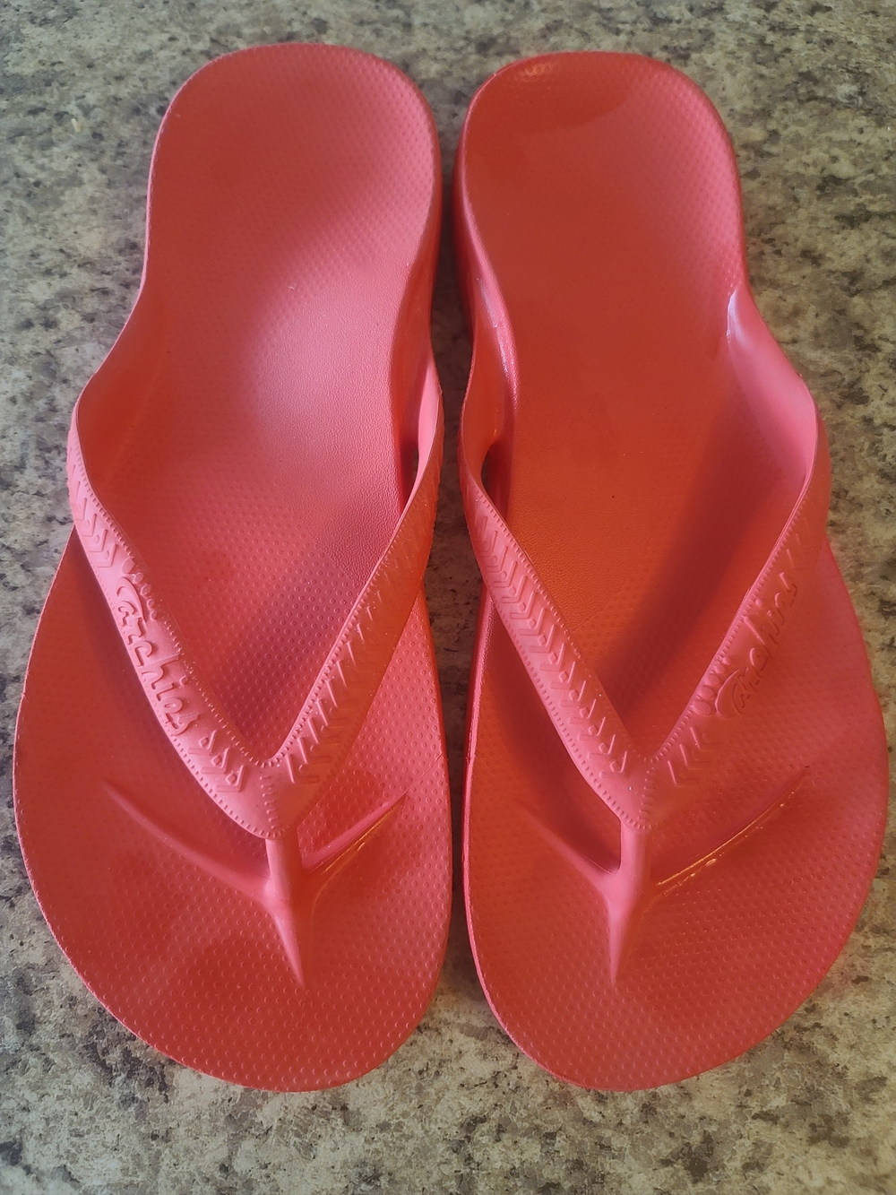 Women's US 9 / Mens US 8 Coral Flip Flop Sandals